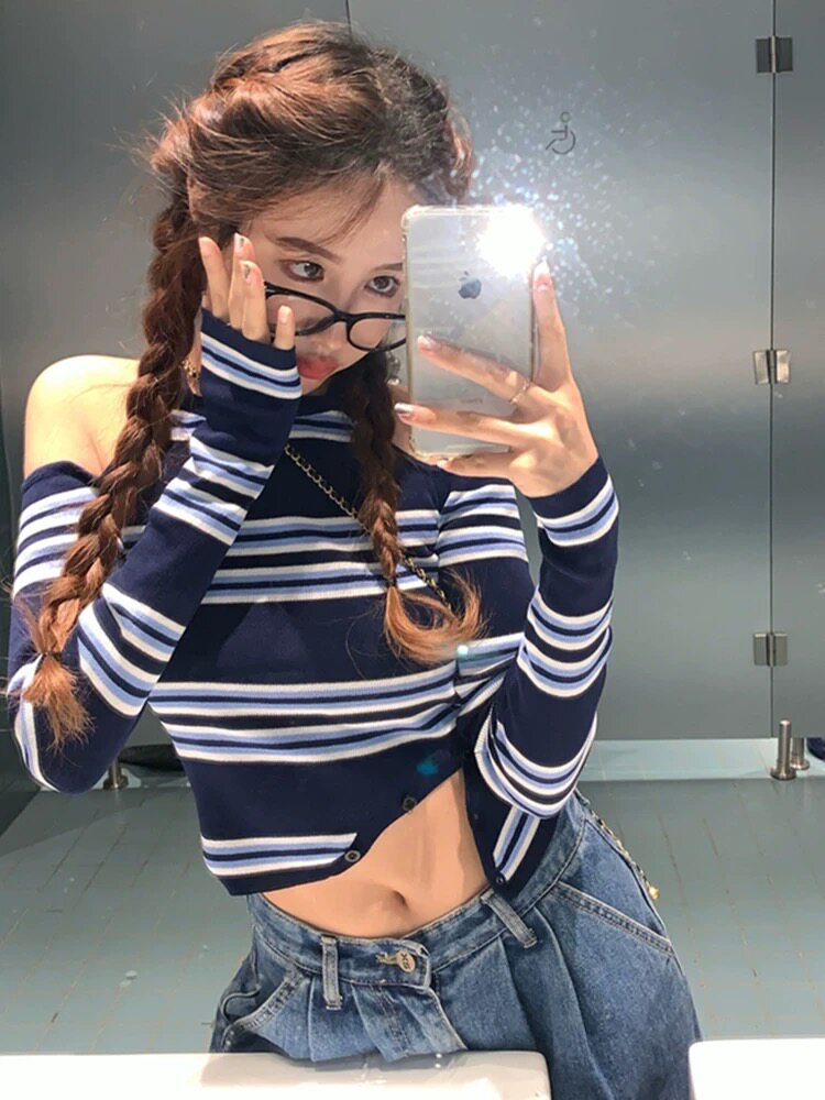 性感条纹长袖女春秋挂脖小心机露肩打底衫紧身设计感小众短款上衣