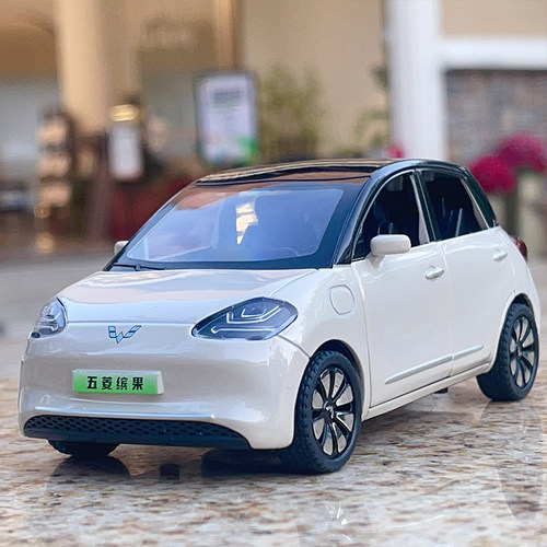 原厂五菱缤果合金模型132玩具车