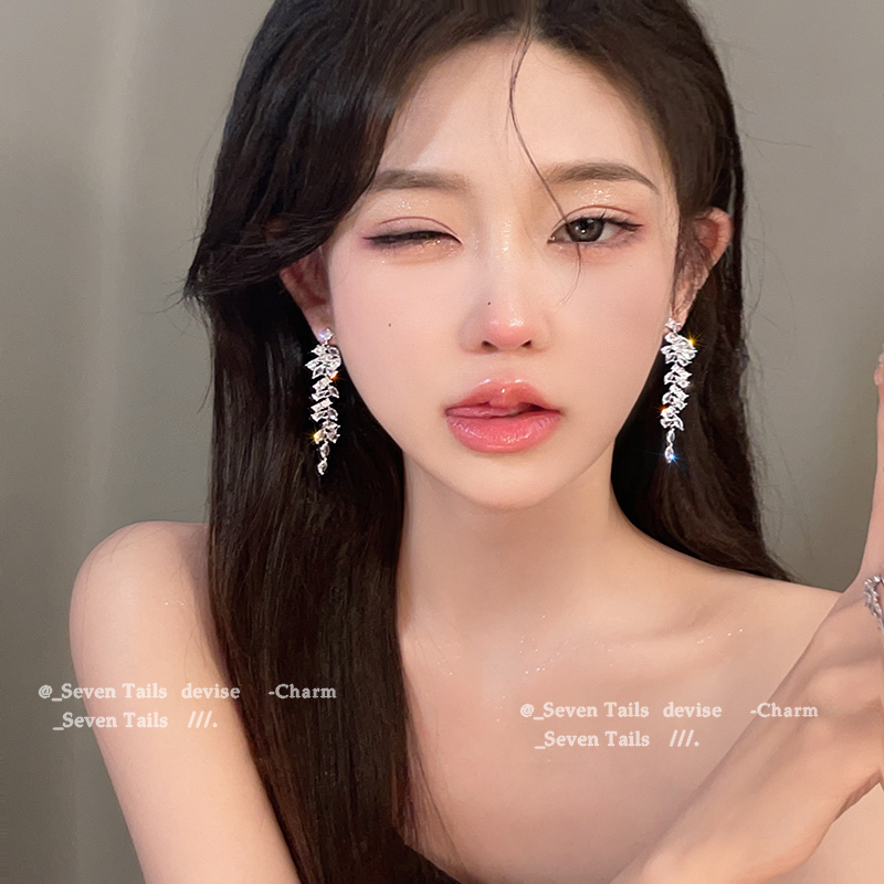 高级感闪钻锆石麦穗耳环