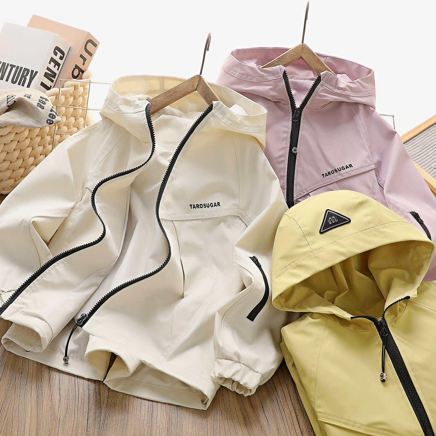 女童户外三防连帽冲锋衣中大儿童休闲防水防风衣实用外套2025春新