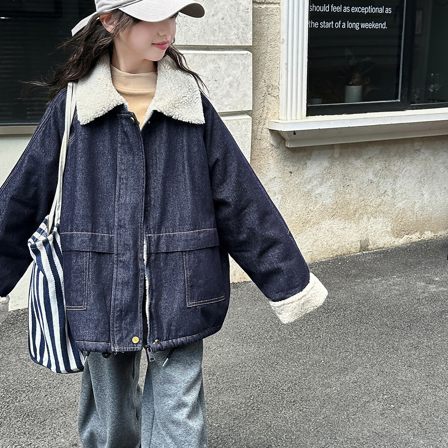 女童加绒牛仔外套冬装2025新款韩版洋气儿童时髦保暖宽松加厚上衣