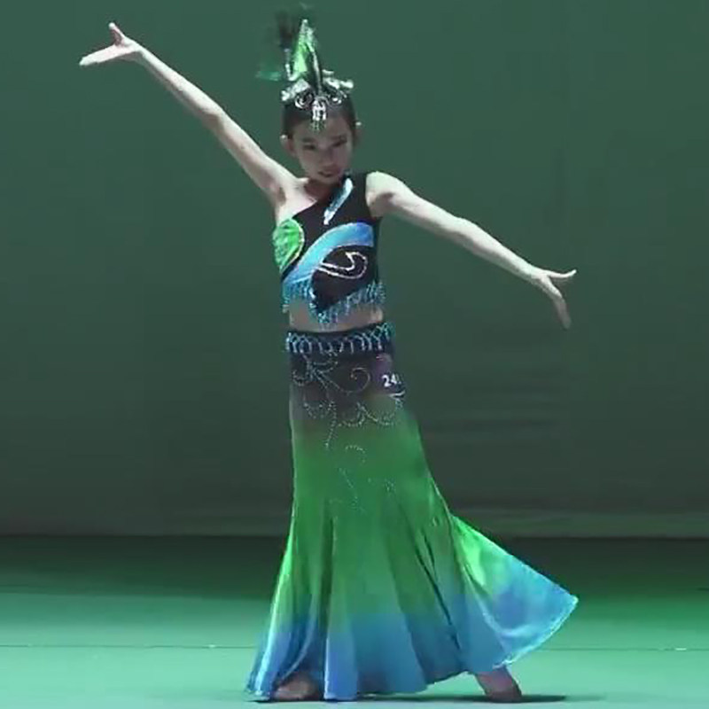 傣族舞雨淋花儿青少年桃李杯孔雀飞来剧目彩云之南舞蹈服傣家女儿
