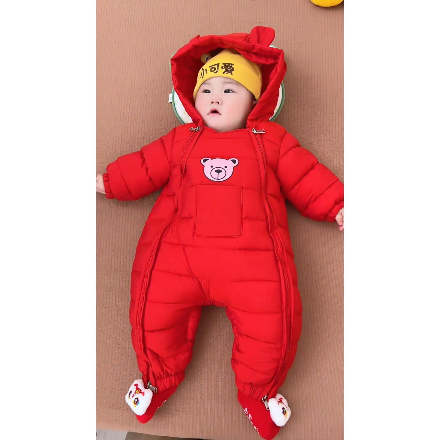 2025新款婴儿连体衣哈衣秋冬新生儿棉服爬服宝宝加厚婴儿冬季衣服