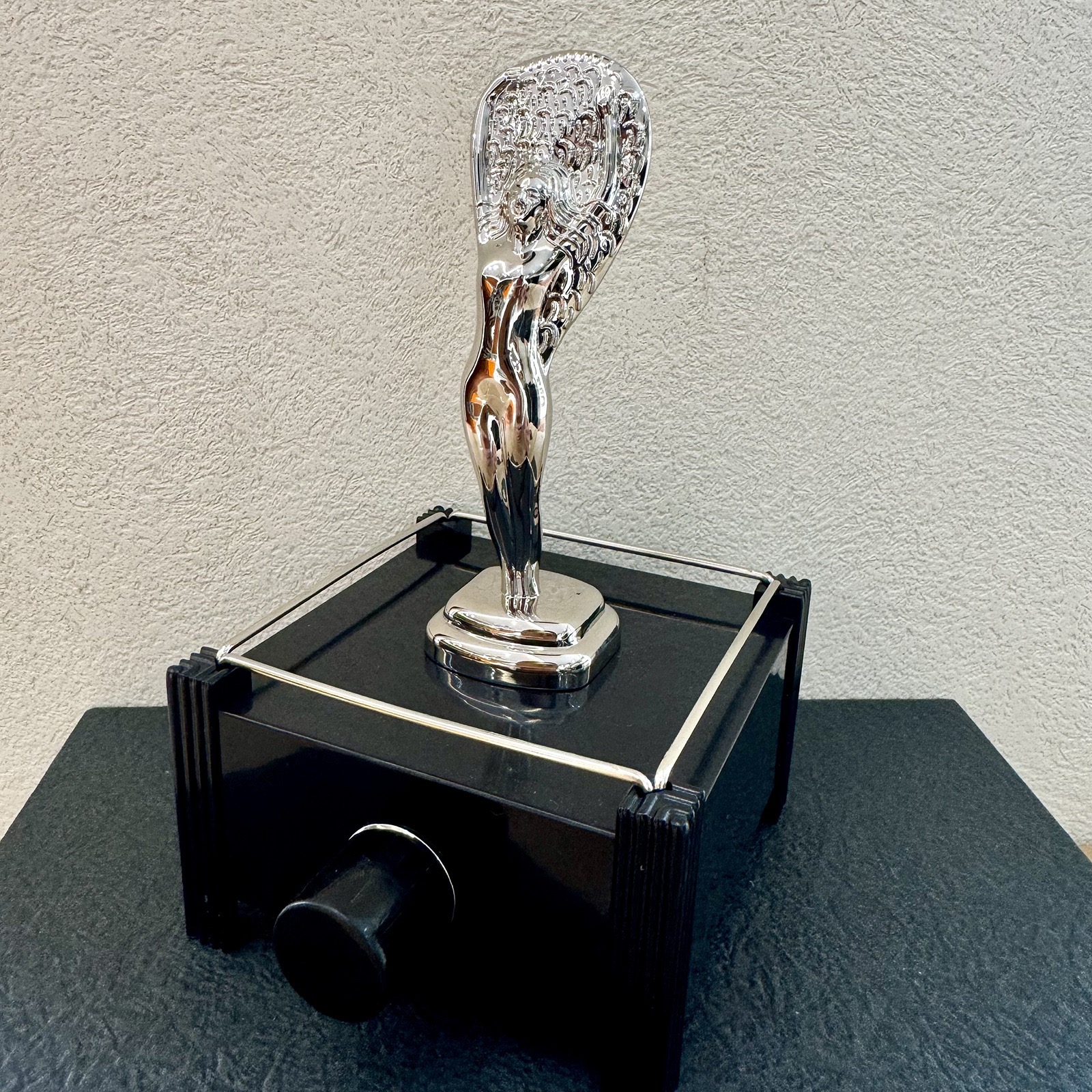 帕克女神像台式电子煤油打火机老式怀旧古董