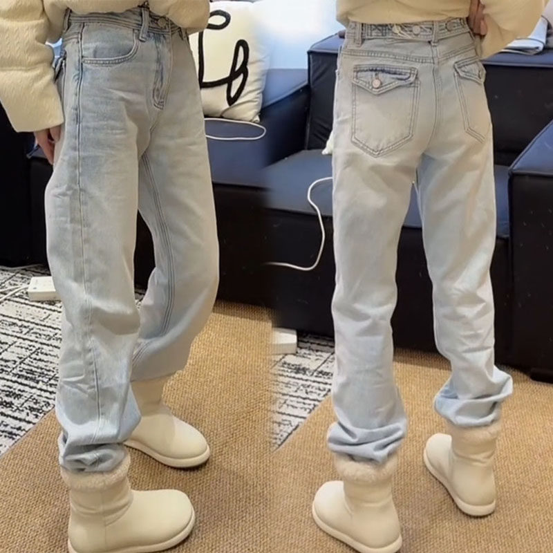 后腰纽扣浅蓝窄版牛仔裤磨毛款