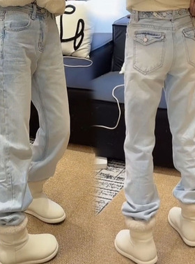 weisu唯速57299早春新款浅蓝窄版直筒裤显瘦高腰纽扣设计牛仔裤女