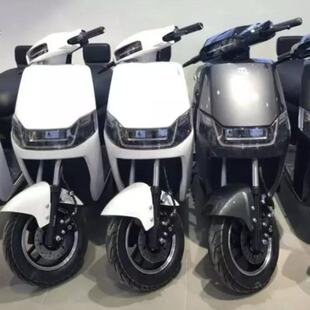 台铃电动车配件狮子新国标电摩摩托车外壳前泥板前围踏板边条灯具