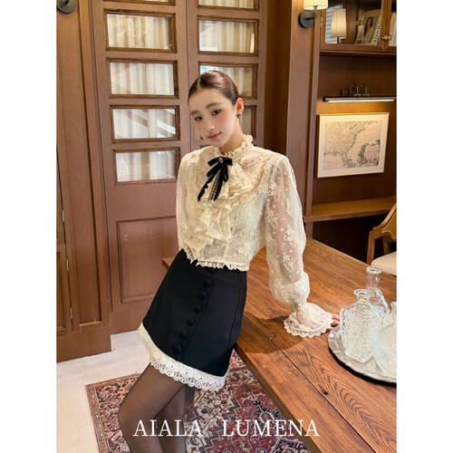 AIALA LUMENA-奶芙舞带温柔千金拼接蕾丝半身裙含安全裤
