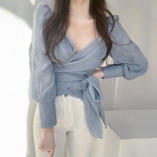 v领系带气质性感上衣 泡泡袖 纯欲风设计感仙女衬衫 韩国chic春夏季