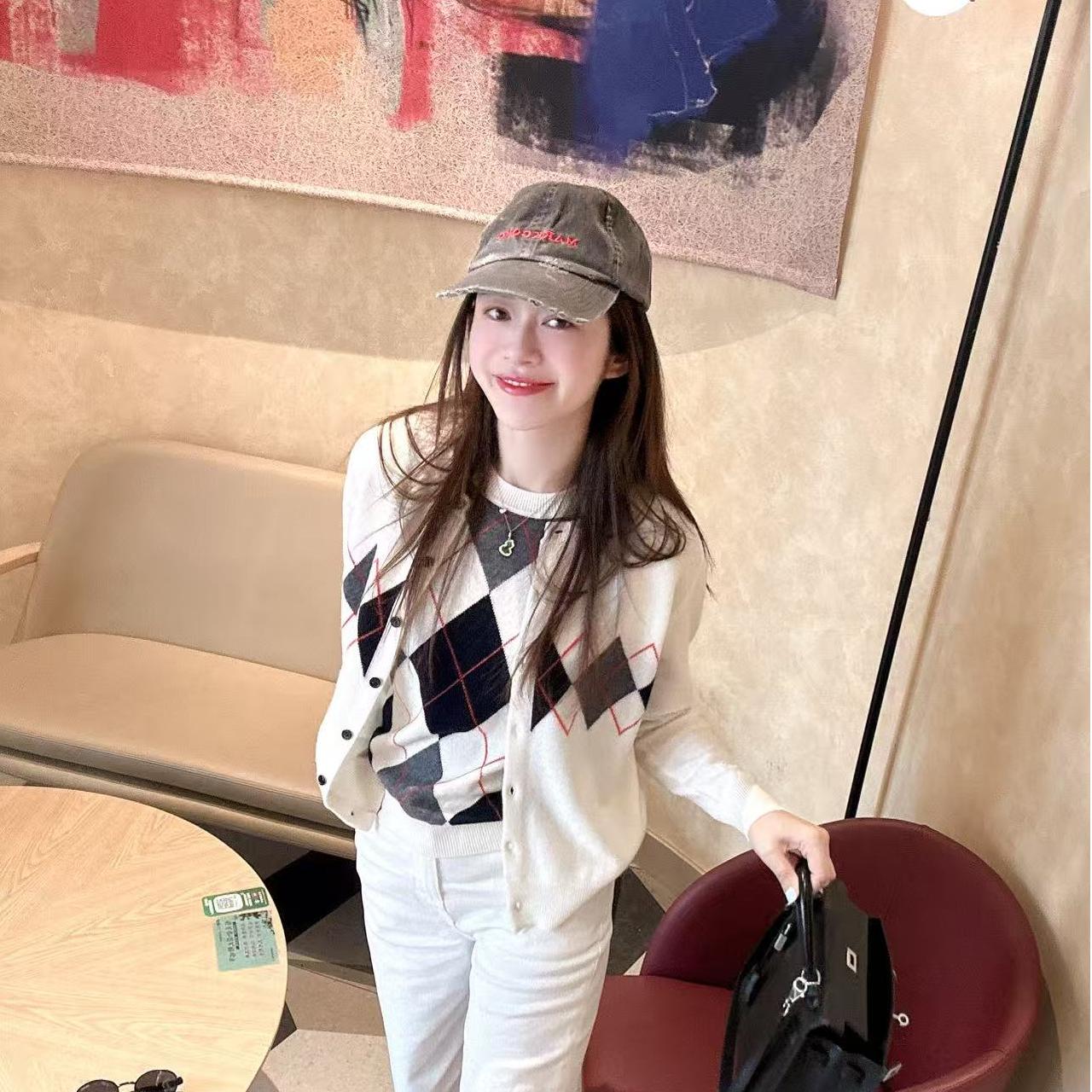 YTTRIUM LIN[海街日集]菱形格两件套针织衫（不能机洗甩干）51643