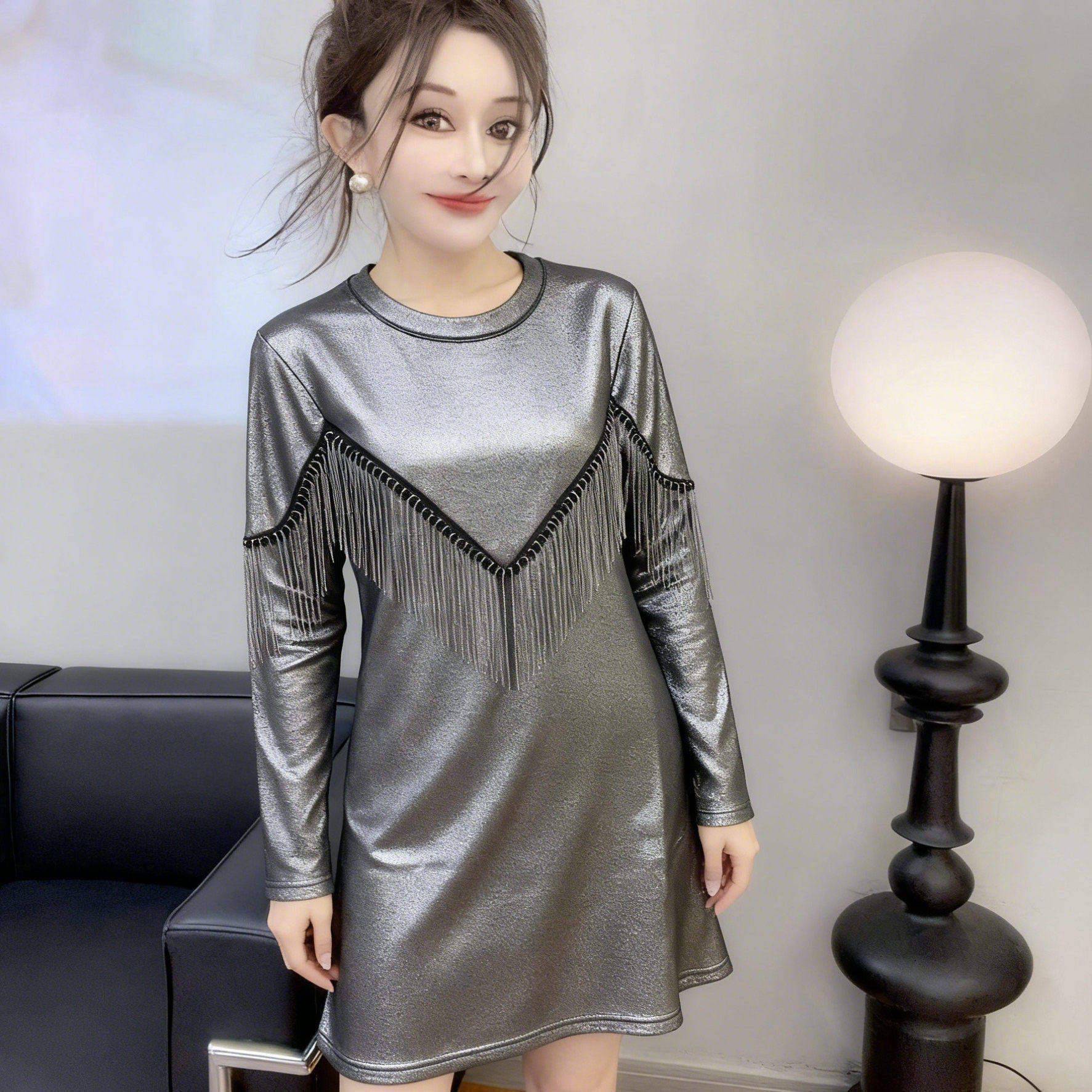 欧货秋冬新款加绒烫金流苏圆领中长款长袖T恤连衣裙时尚大码显瘦