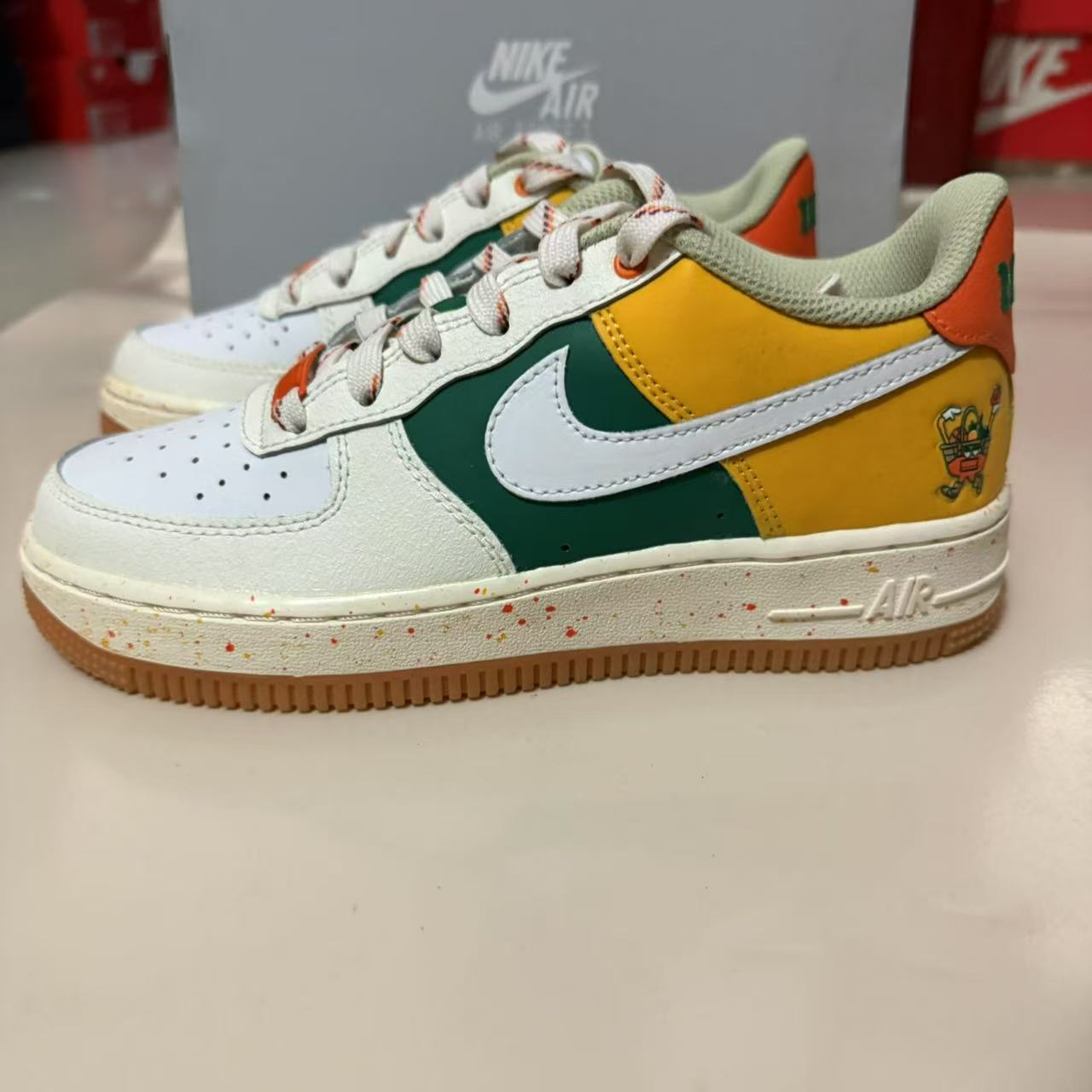 Nike Air Force 1 GS AF1 耐克女空军一号低帮休闲板鞋DQ5085-111