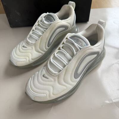 Nike Air Max 720 女款银白色大气垫缓震运动跑步鞋 CJ9703-100