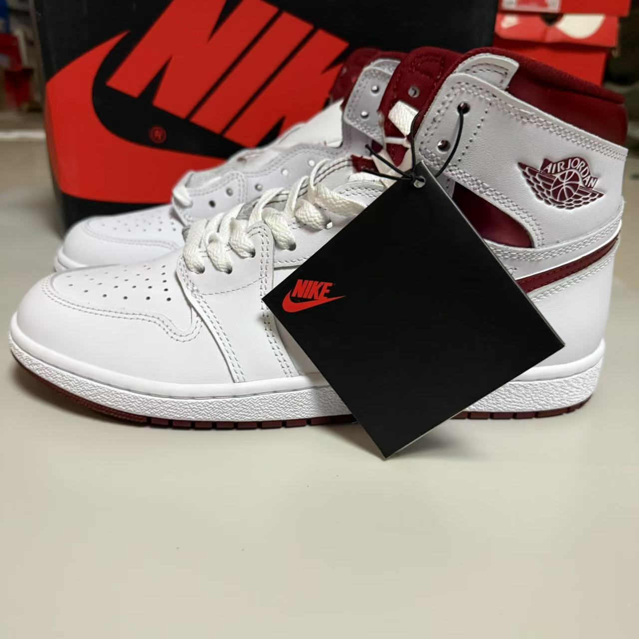 耐克 Air Jordan 1 AJ1 白红 高帮 男子 复古休闲板鞋 BQ4422-161