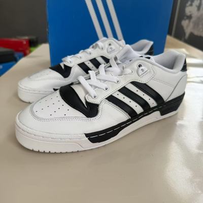 阿迪达斯三叶草 RIVALRY LOW 男子低帮复古休闲运动板鞋EG8062