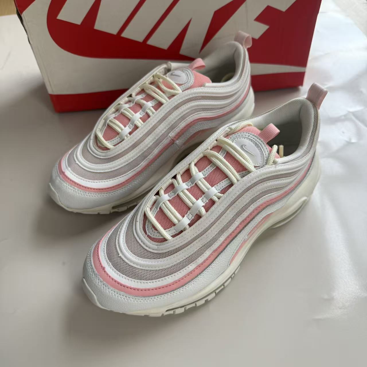 Nike/耐克 Air Max 97白粉3M反光子弹女运动休闲跑步鞋921733-104