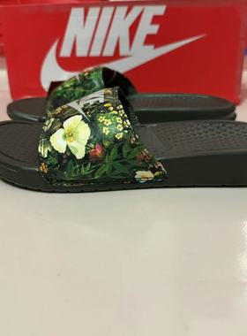 Nike/耐克 WMNS BENASSI JDI 女子黑白花卉沙滩凉拖鞋 618919-300