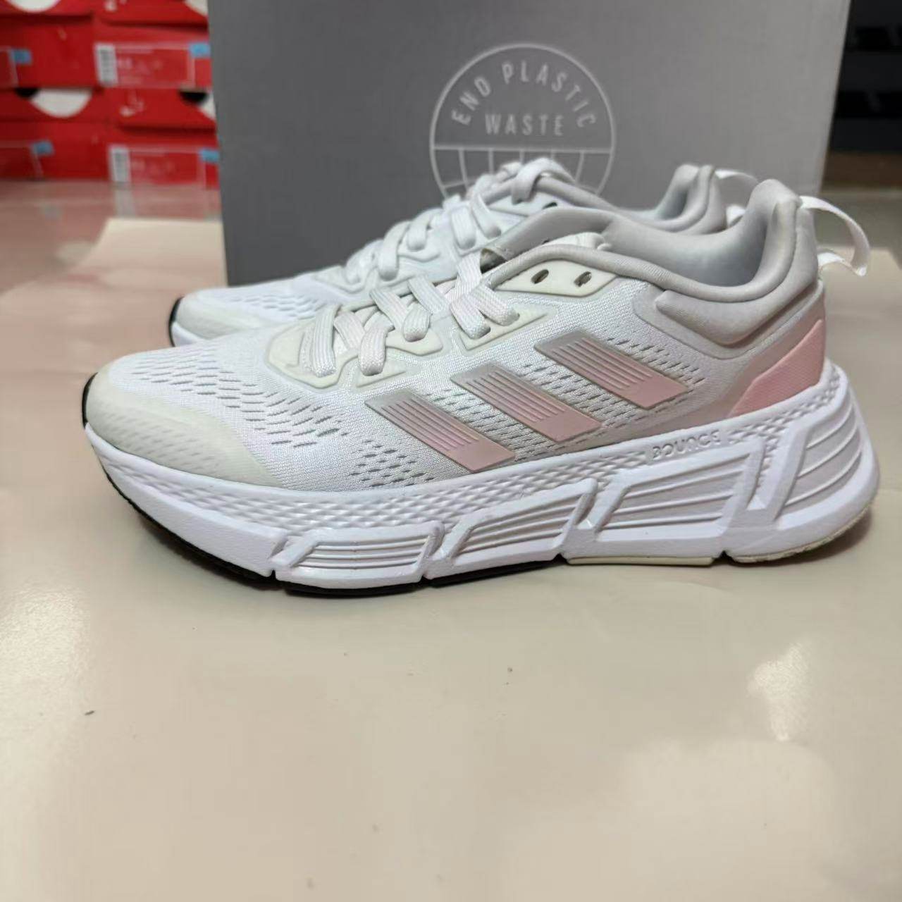 Adidas阿迪达斯女鞋2022春季新款运动鞋舒适耐磨缓震跑步鞋GZ0618