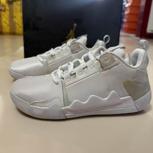 Nike Jordan Zoom Zero 防滑耐磨 低帮 儿童篮球鞋 AR6466-100