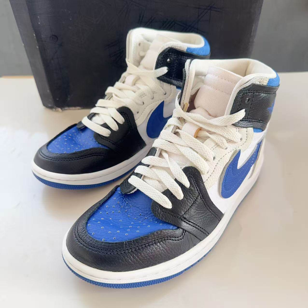 Nike Air Jordan 1 MM AJ1 白黑蓝高帮女子复古篮球鞋 FB9891-041