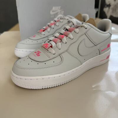 Nike Air Force 1 空军一号(GS)灰粉串标空军一号板鞋 CJ4092-002