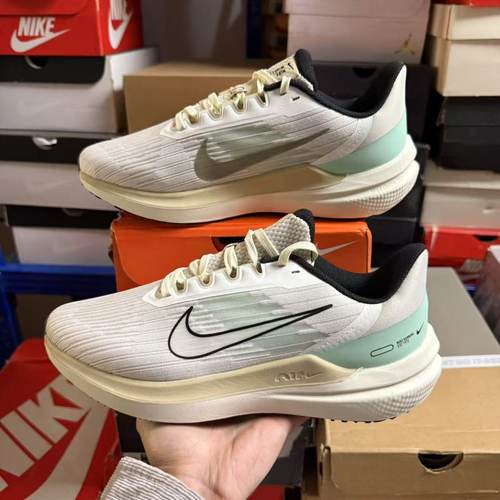 NIKE耐克男鞋AIR WINFLO 9运动网面休闲跑步鞋DV9121-011