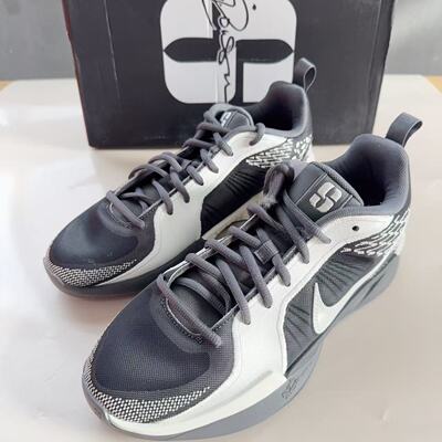 NIKE/耐克 青少年SABRINA2舒适耐磨实战低帮篮球鞋FQ7376-005