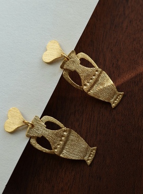 美丽容器。西班牙apres复古爱心花瓶吊坠耳钉文艺小众设计