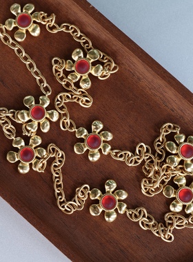 旺盛生命力。可爱红色琉璃花蕊复古金花朵链条长款项链毛衣秋冬
