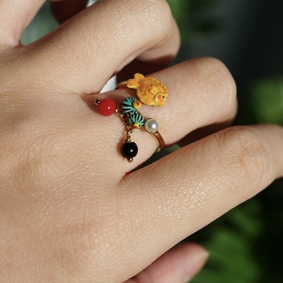 童话风热带鱼造型戒指手绘珐琅