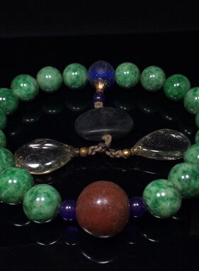 翡翠十八子翡翠（jadeite）， 也称翡翠玉、翠玉、缅甸玉，