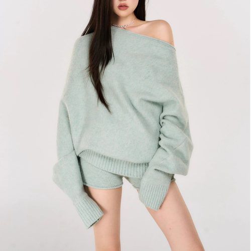 LY ANAN 薄荷曼波斜肩长袖软糯套装女宽松慵懒高级感针织上衣短裤