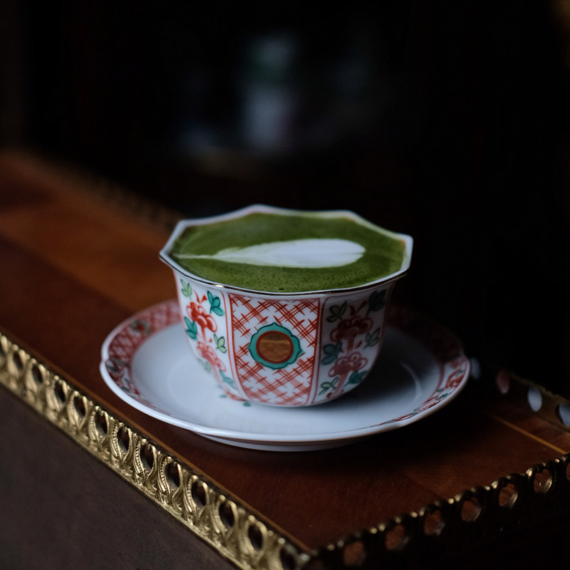 日本橘吉赤绘八角杯内绘咖啡杯