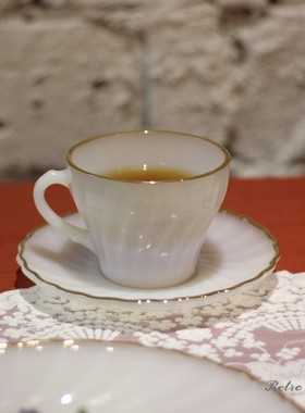 Retro中古美国Fireking白玉金边贝壳旋转纹咖啡杯碟甜品盘甜品碗