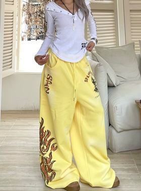 YAMMYUKI美式街头涂鸦手绘火焰印花黄色阔腿卫裤休闲宽松跳舞裤子