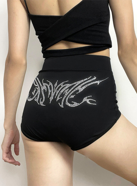 YAMMYUKI显瘦高腰百搭防走光黑色弹力短裤爵士舞heels性感热裤女