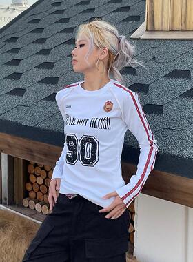 YAMMYUKI美式辣妹三条杠球衣风字母修身显瘦正肩撞色长袖T恤
