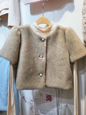 直邮 circle 25fw 韩国东大门 温柔软FUFU珍珠扣短袖仿皮草外套女