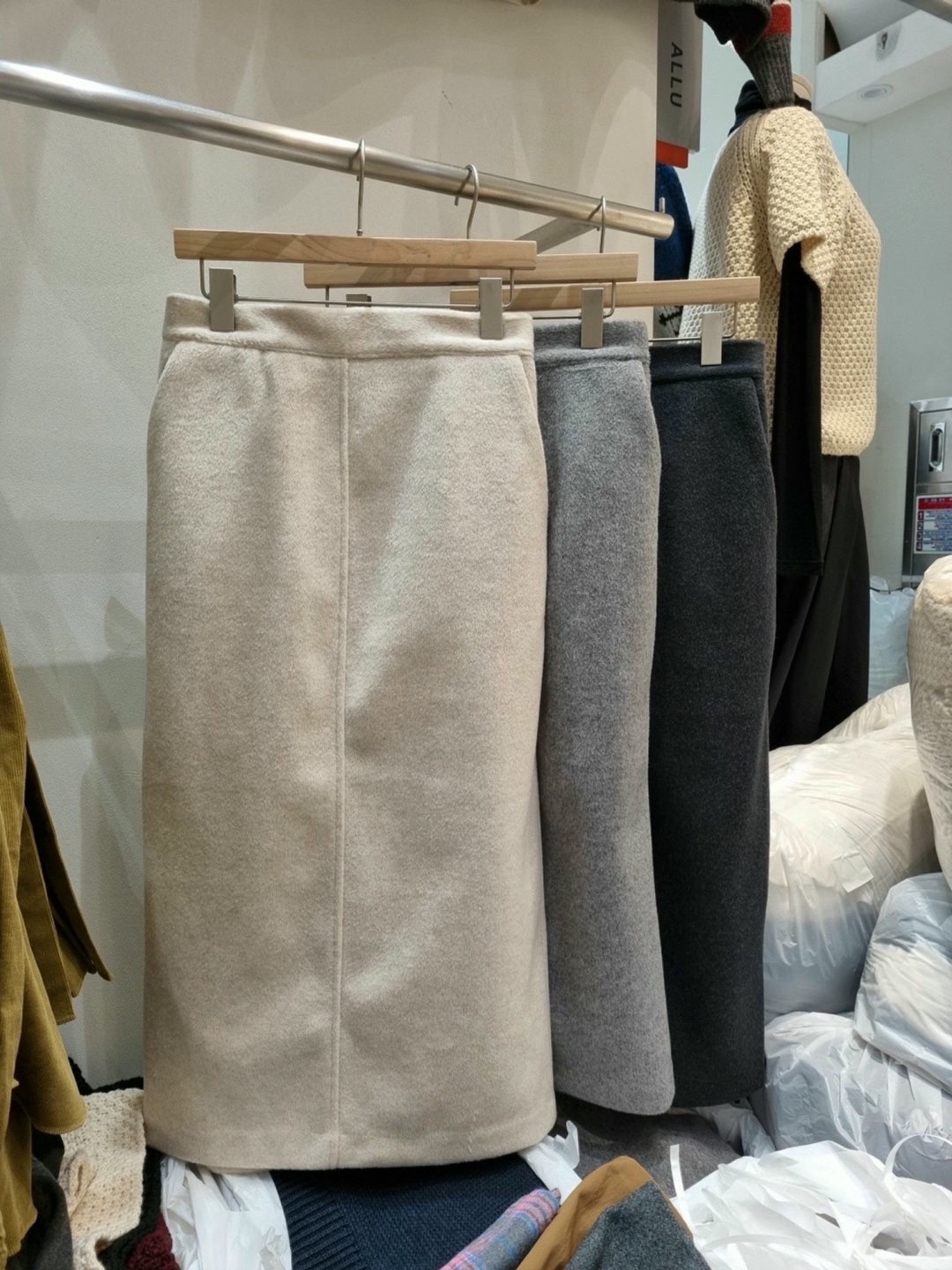 直邮 东大门代购 25fw ALLU 高腰后开叉中长毛呢半身裙秋冬新款