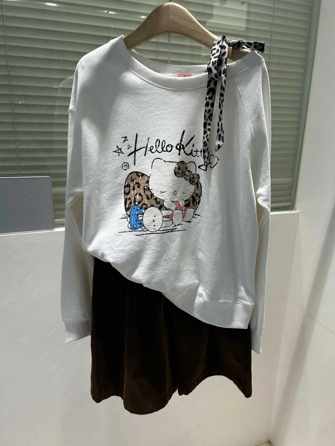 直邮 lakerr正品 25fw 首尔印象韩代 豹纹蝴蝶结KITTY小猫插肩T恤