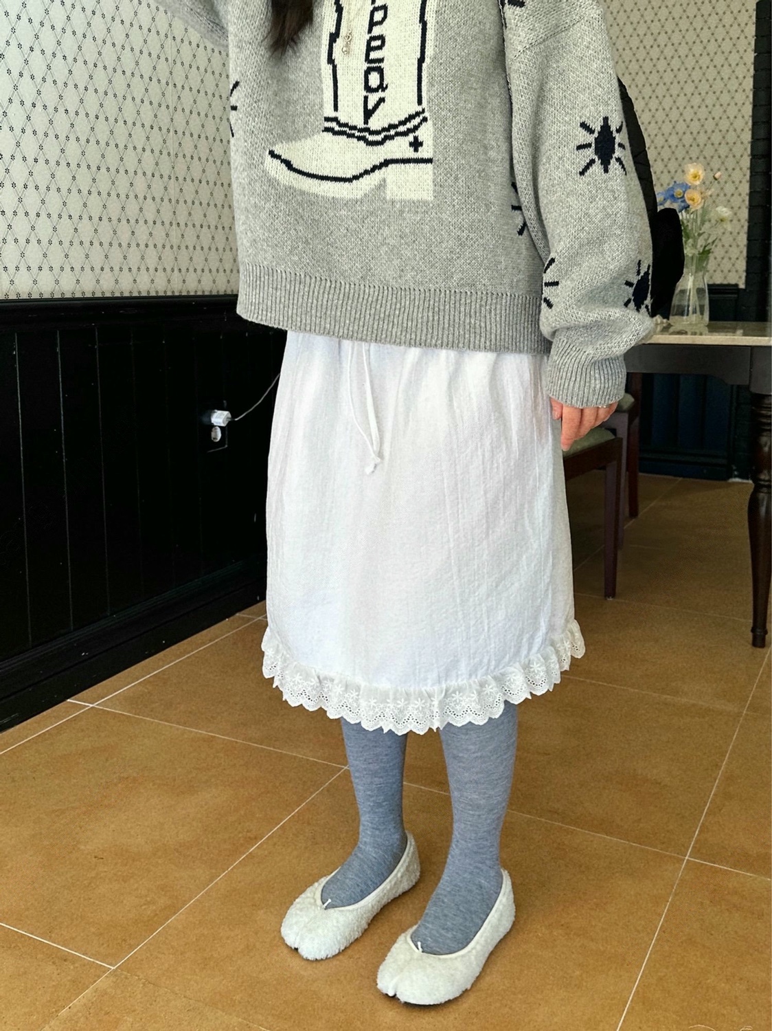 直邮 首尔印象韩代 25fw appear少女风镂空提花白色松紧腰半身裙