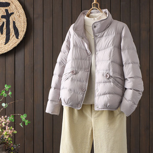 文艺范立领90白鸭绒轻薄羽绒服女装单排扣时尚减龄显瘦保暖短外套