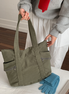 军绿色帆布托特包女大容量布袋妈咪包休闲多口袋单肩包通勤手提包