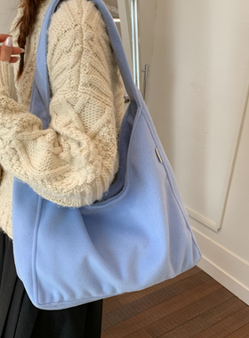 蓝色毛呢托特包女大容量单肩包2025冬季新款软糯上班通勤腋下包
