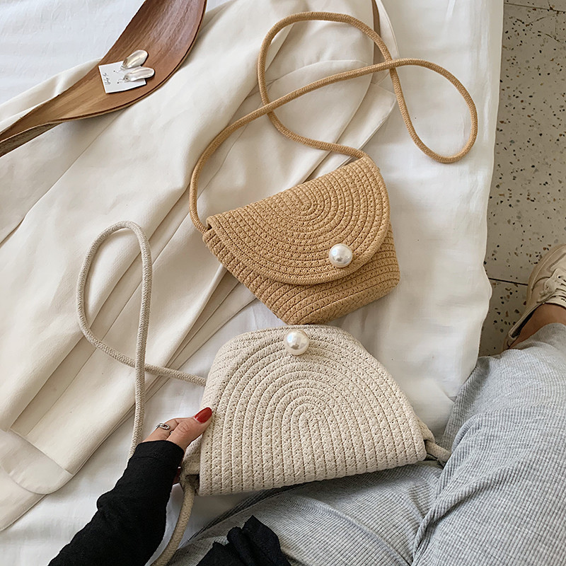 粗绳编织小包包女2026新款时尚珍珠装饰饺子斜挎包装手机的包包
