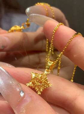 爆闪沙金织梦碎冰冰镂空星星高品质轻奢吊坠项链精致高级感锁骨链