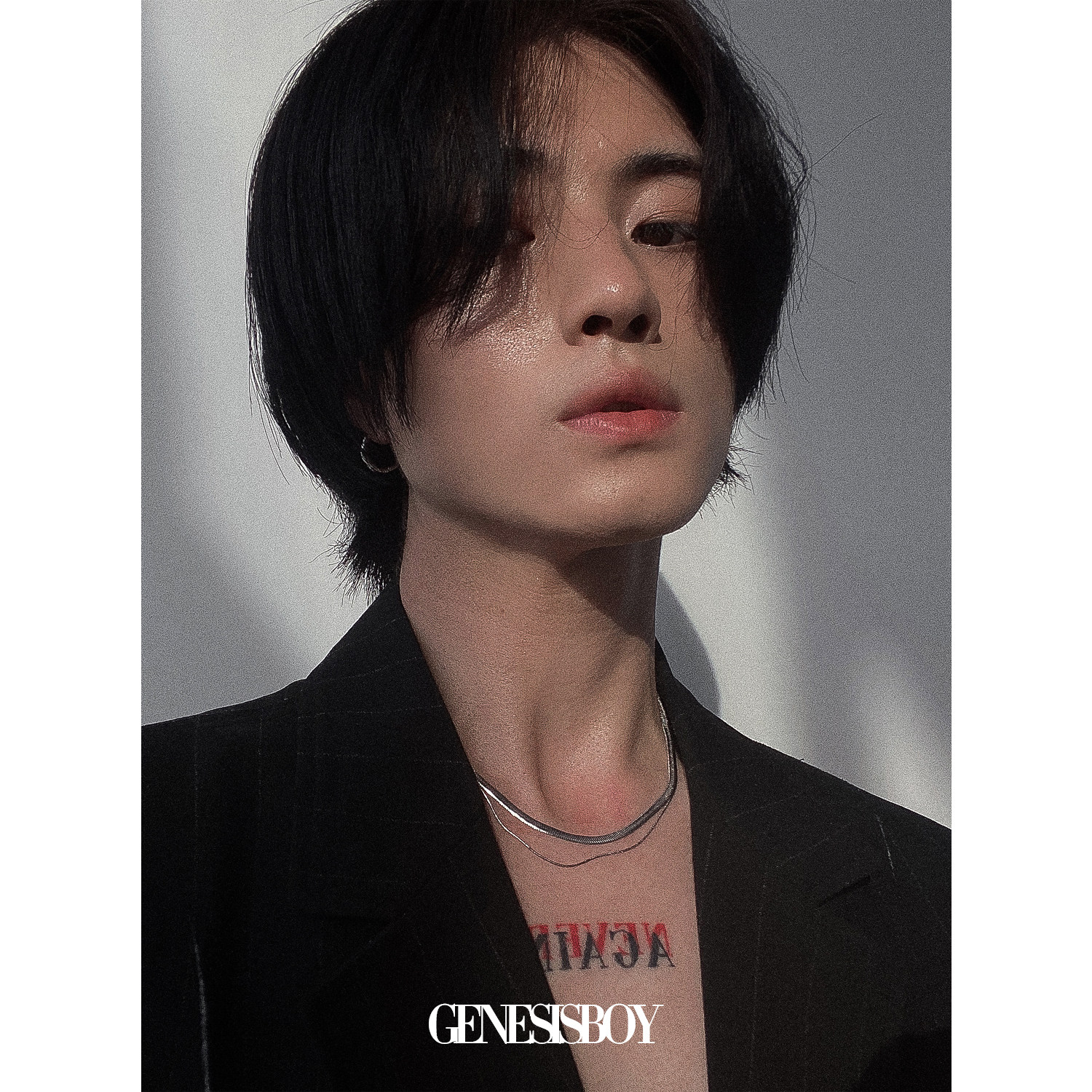 색이 바래거나 녹슬지 않고 남녀노소 누구나 착용 가능한 GENESISBOY 금욕풍 뱀뼈 짧은 목걸이