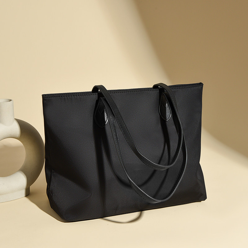 时尚牛津帆布包女包2025新款潮通勤单肩包尼龙手提托特包包大容量