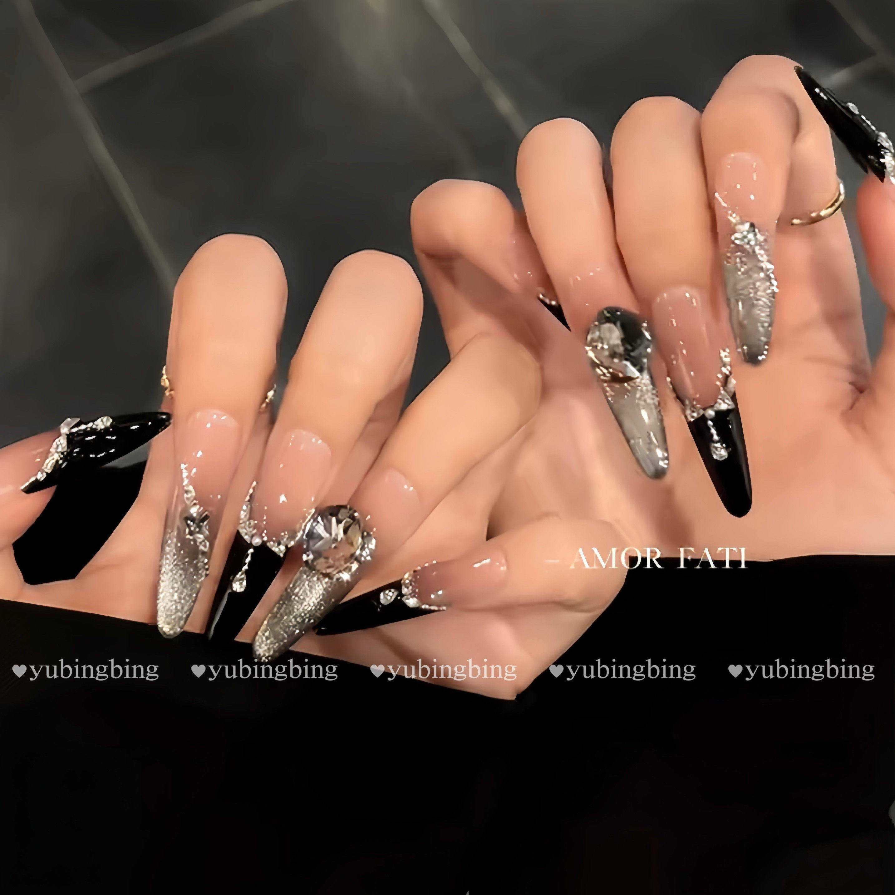 【冥月黑影】高级显白黑色法式美甲长款爆闪猫眼碎钻纯手工穿戴甲,彩妆/香水/美妆工具,穿戴甲/甲片,淘宝优惠券,粉丝福利购,淘宝优惠卷