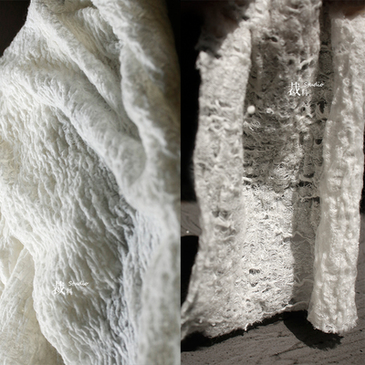 米白色立体褶皱肌理网纱复合面料